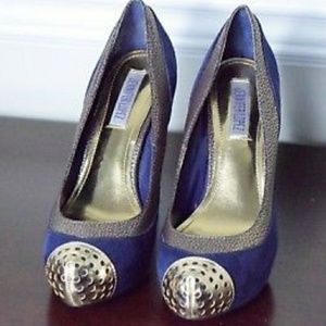 Jennifer Lopez heels